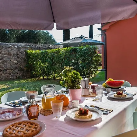 Tenuta Guinigi Antico Borgo Di Matraia - Exclusive Holidays & Pool Aparthotel Lucca