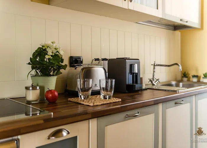 Aparthotel Tenuta Guinigi Antico Borgo Di Matraia - Exclusive Holidays & Pool Lucca