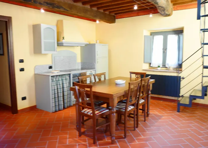 Tenuta Guinigi Antico Borgo Di Matraia - Exclusive Holidays & Pool Aparthotel 3*